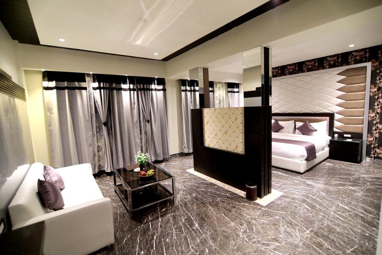 Hotel Grand Orchid 하리드와르 외부 사진
