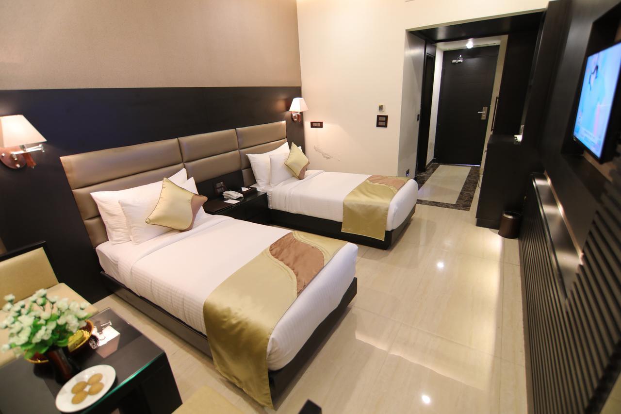 Hotel Grand Orchid 하리드와르 외부 사진